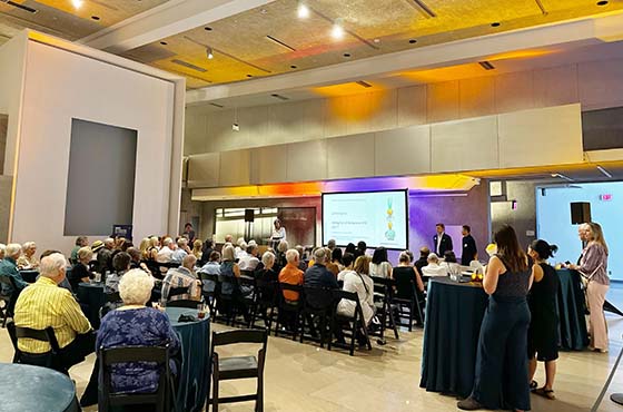 李鸿韦在美国菲尼克斯艺术博物馆讲座